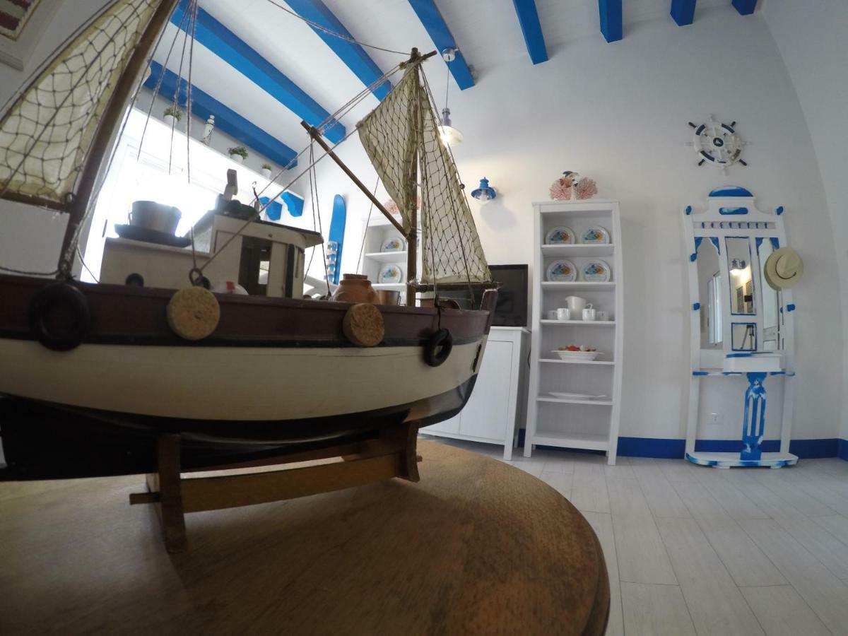 奥古斯塔La Casa In Riva Al Mare别墅 外观 照片